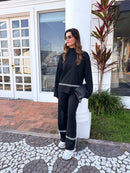 Conjunto Amélie em Tricô com Suéter Mullet Gola Alta e Calça