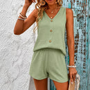 [Compre 1 Leve 2] Conjunto Savelle™ com Regata de Botões de Coco e Shorts de Cós Franzido
